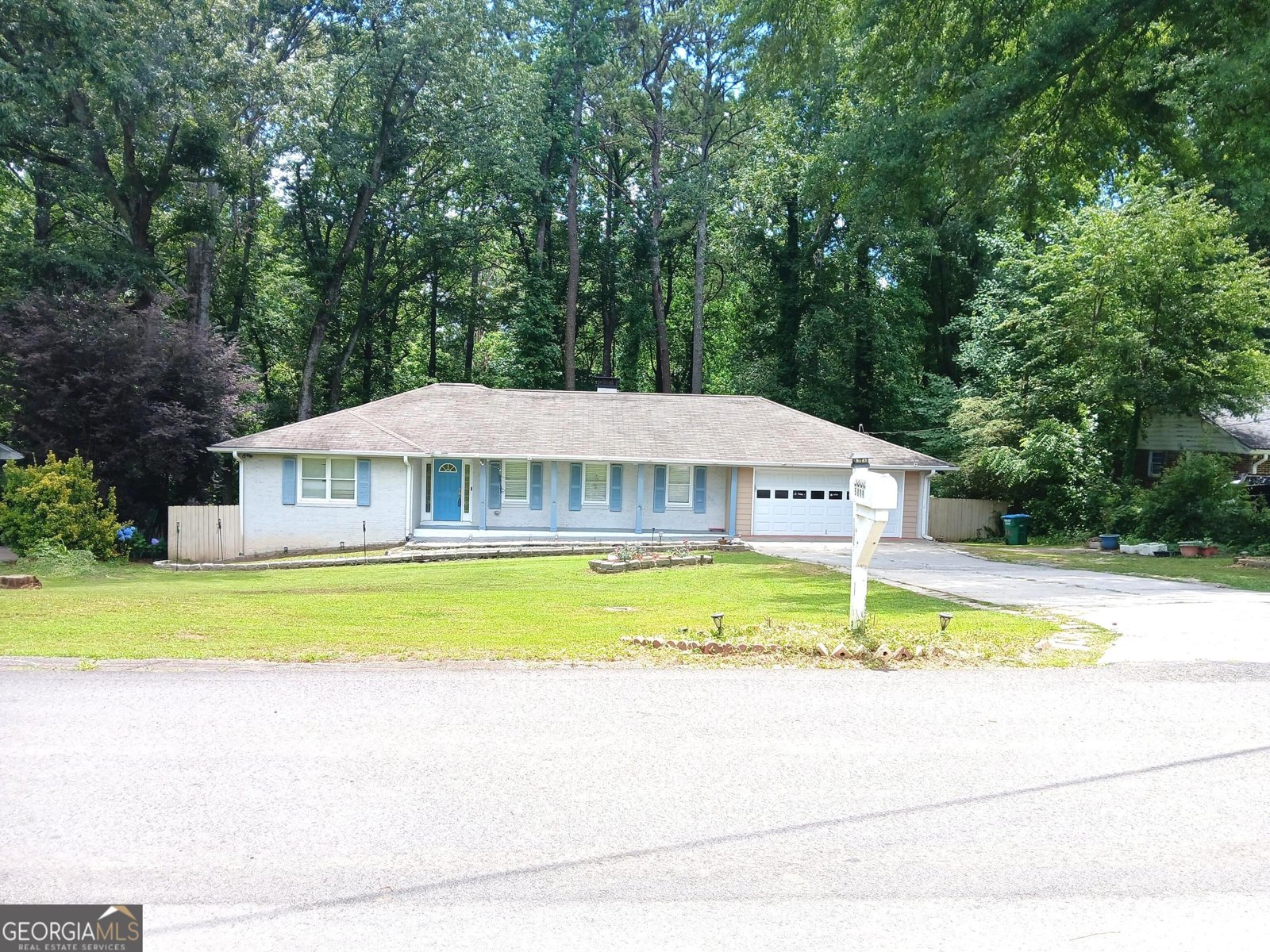 5808 Darry Circle Norcross - main photo
