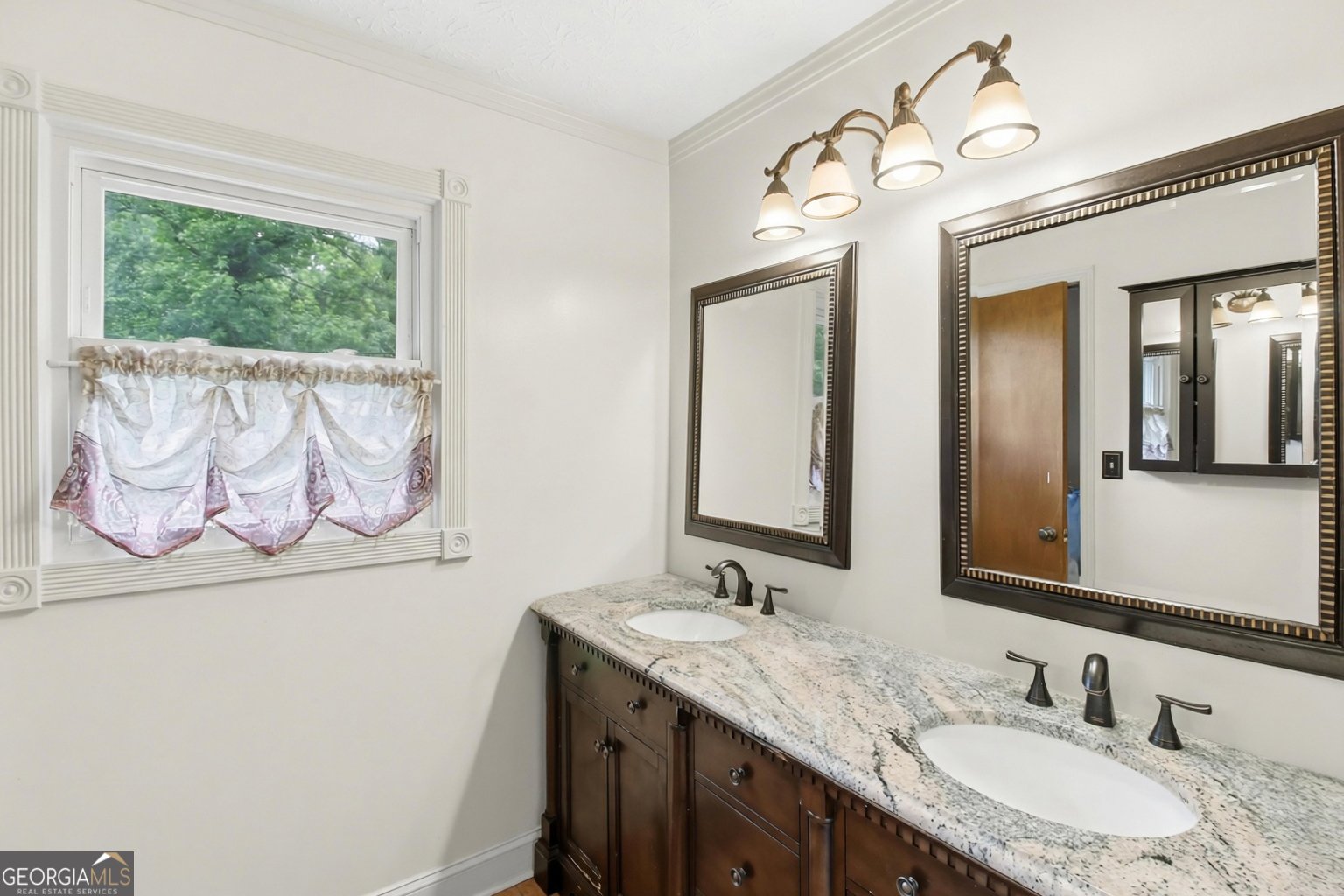 110 HEARTHSTONE Drive Stockbridge - Photo 19