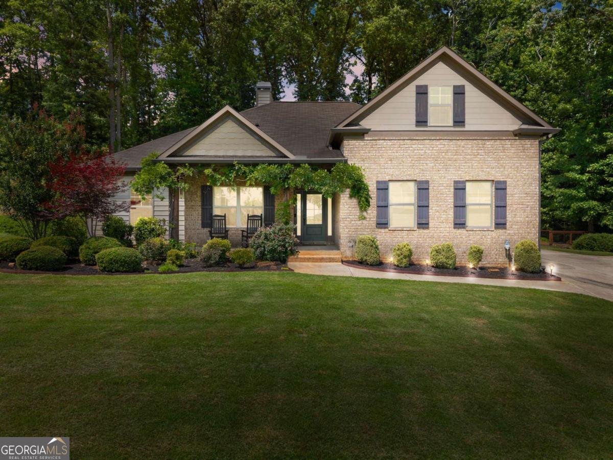67 Blue Sky Drive Dawsonville - main photo