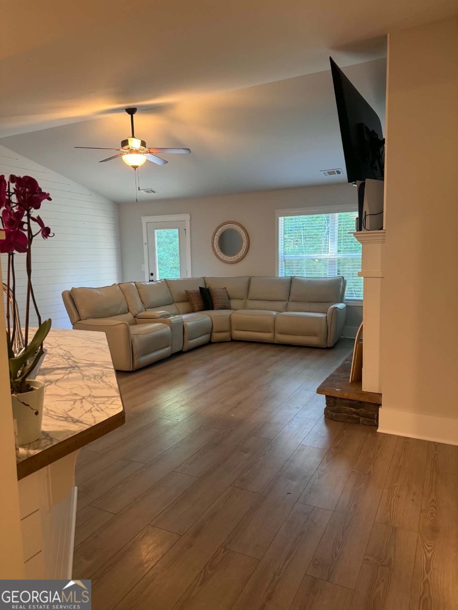 141 Rolling Woods Lane Lane Hull - Photo 11