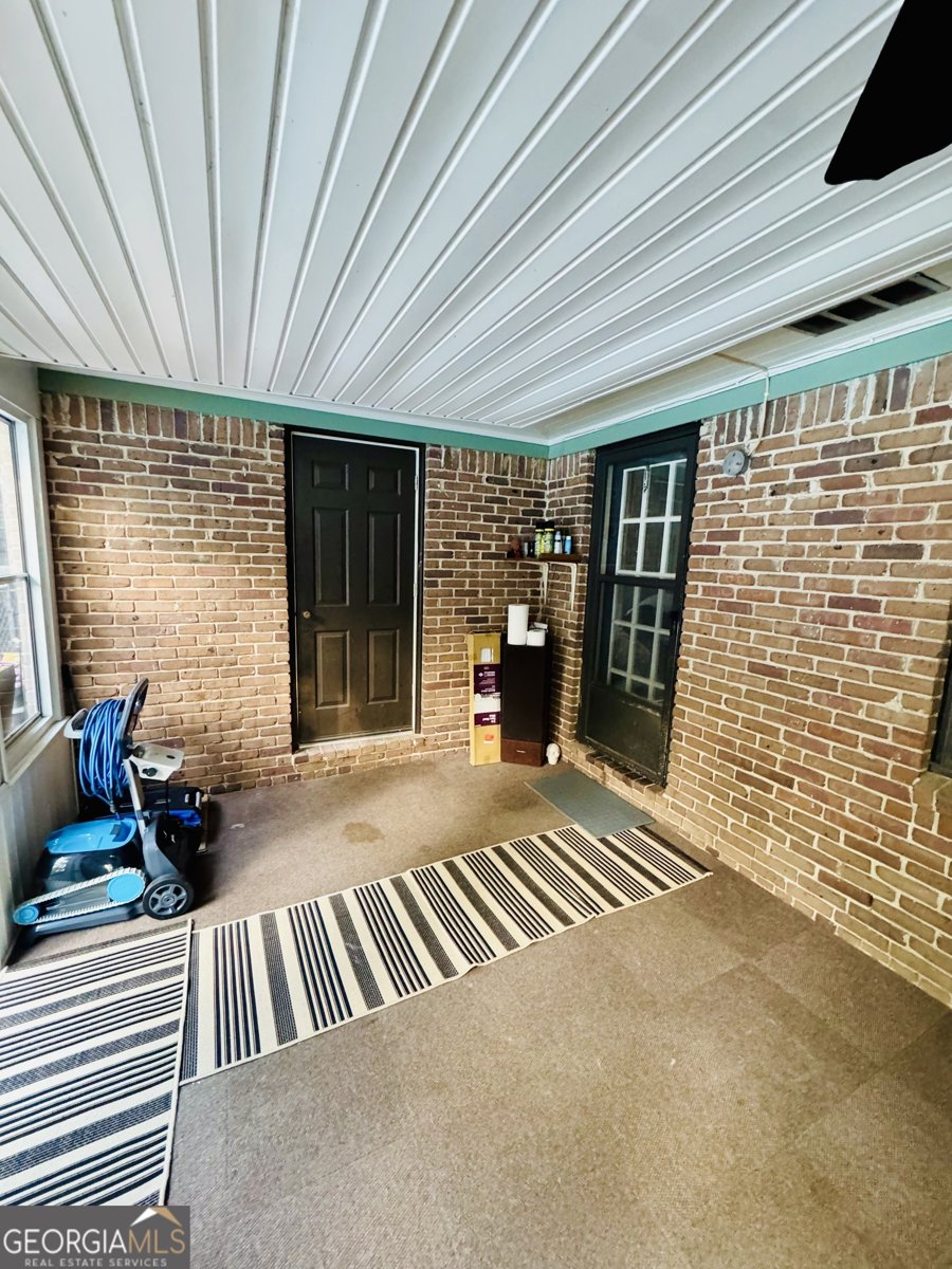 926 Linda Lane Manchester - Photo 40