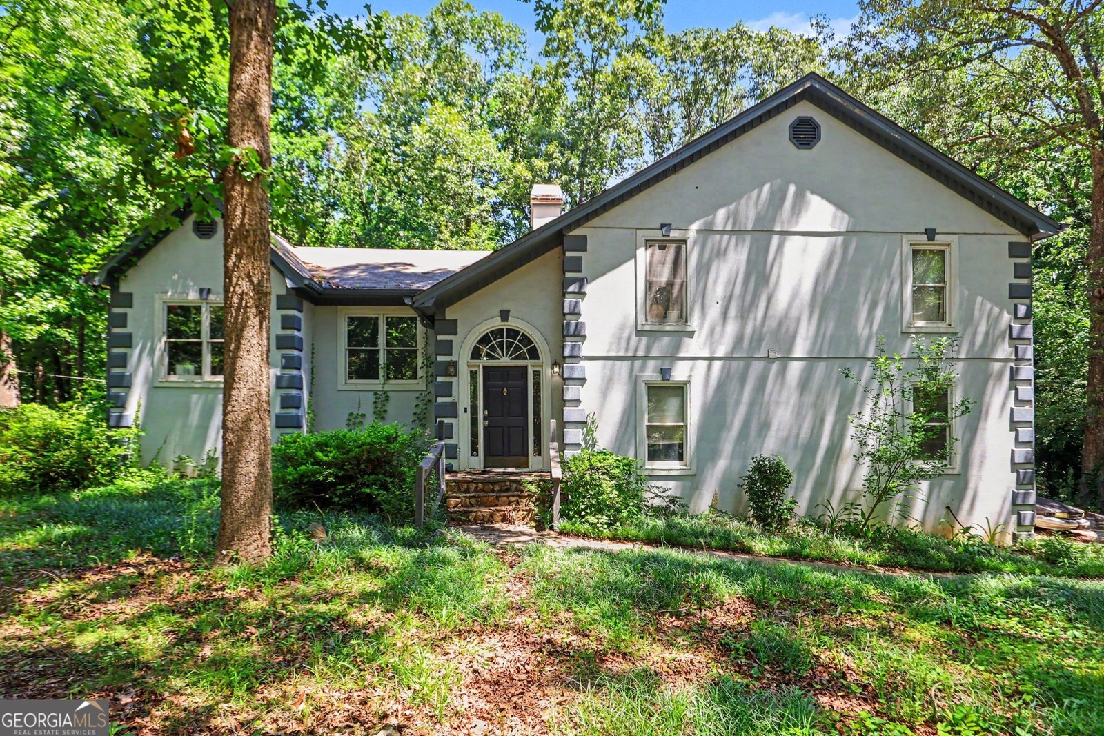 6726 Pin Oak Drive Douglasville - main photo