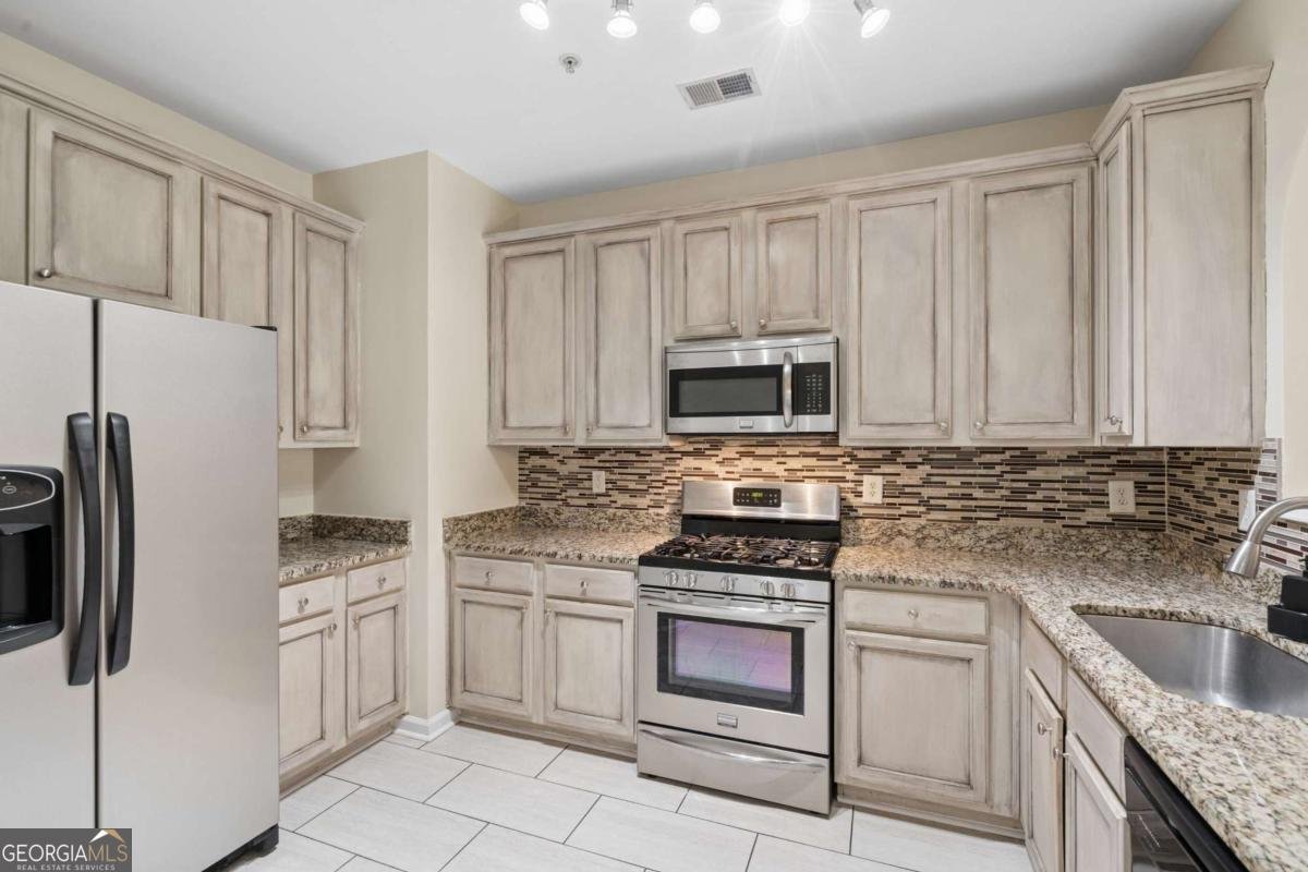 1075 Brownstone Drive Marietta - Photo 7