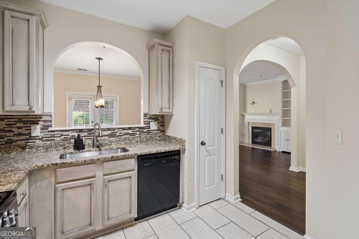 1075 Brownstone Drive Marietta - Photo 8