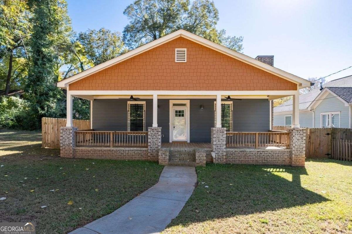 1070 LUCILE Avenue Atlanta - main photo