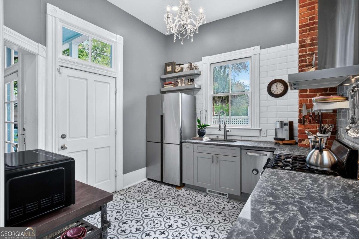202 32Nd Street Savannah - Photo 21