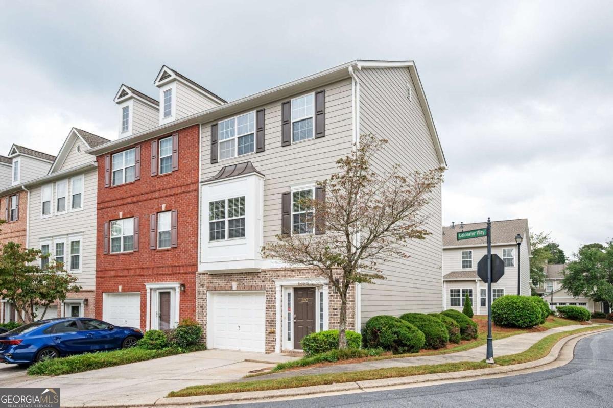 2213 Leicester Way Atlanta - main photo