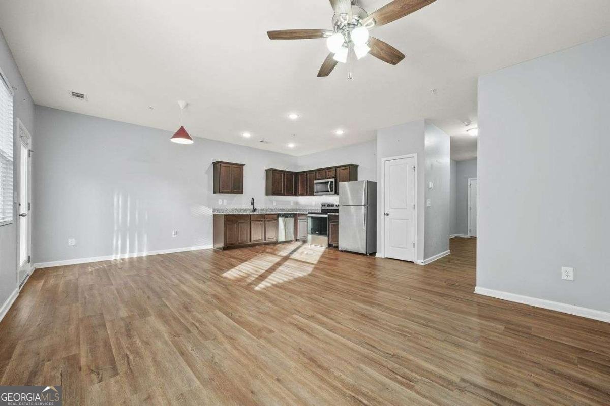 2056 Wildflower Way Conyers - Photo 10