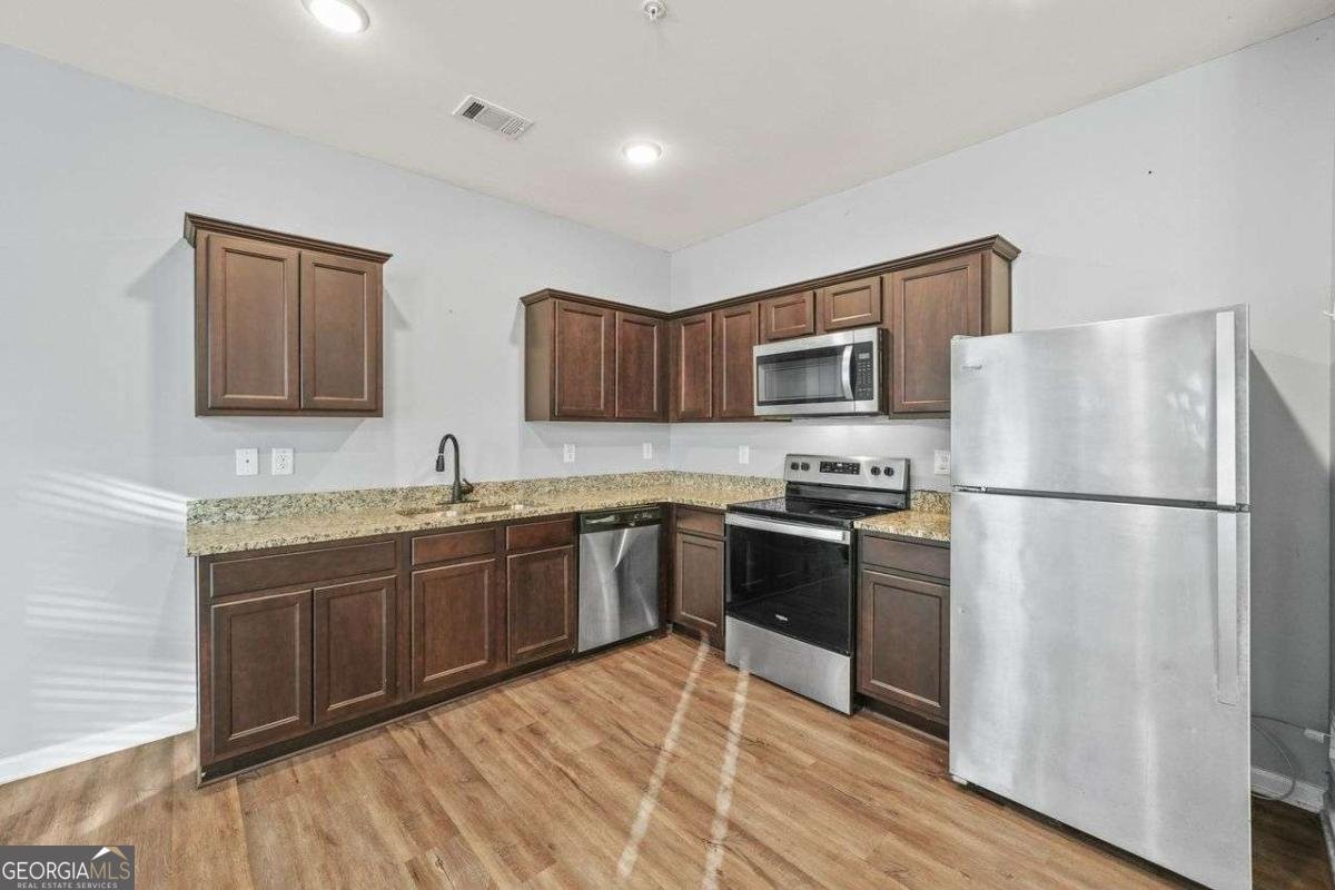 2056 Wildflower Way Conyers - Photo 11