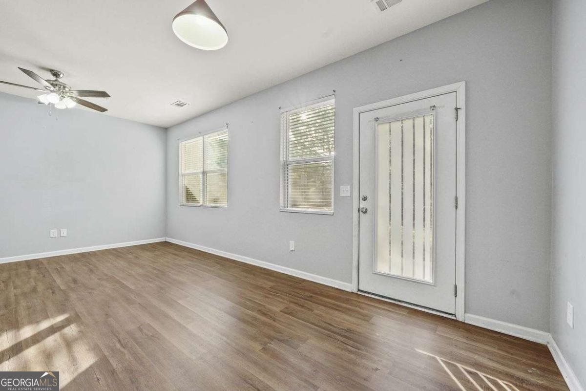 2056 Wildflower Way Conyers - Photo 8