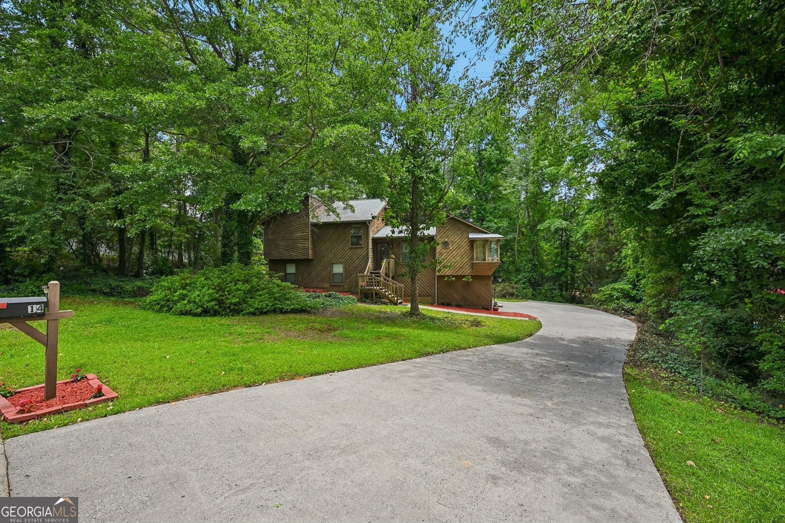 14 Bramblewood Way Cartersville - main photo