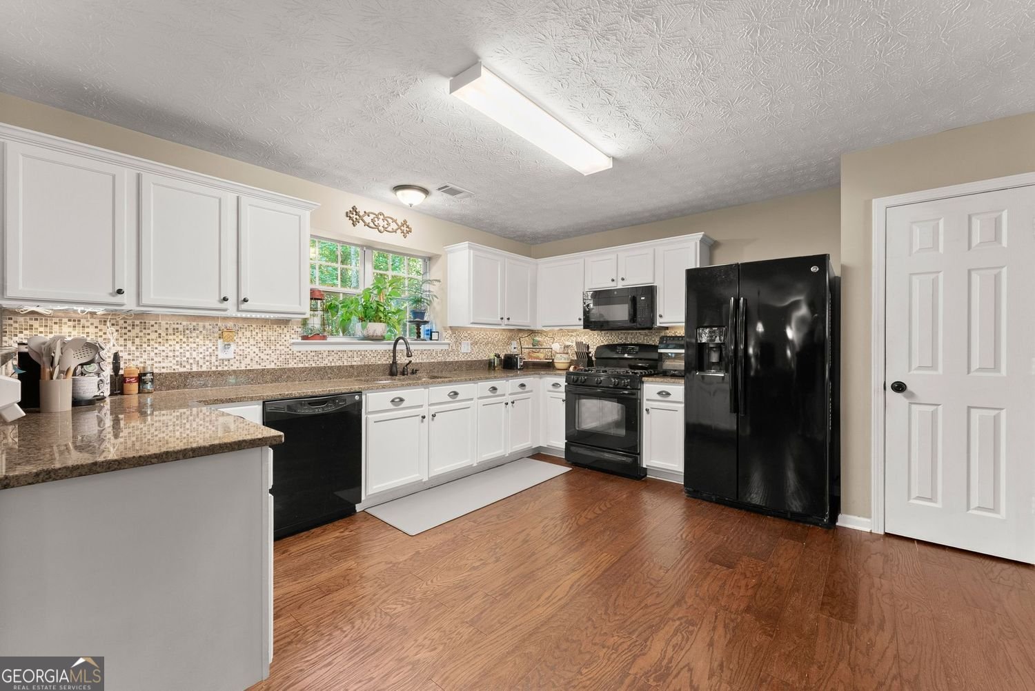 5760 Woodstone Drive Cumming - Photo 8