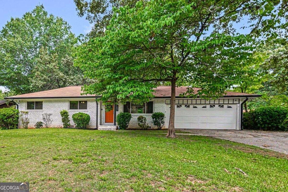 1697 Edinburgh Drive Tucker - main photo