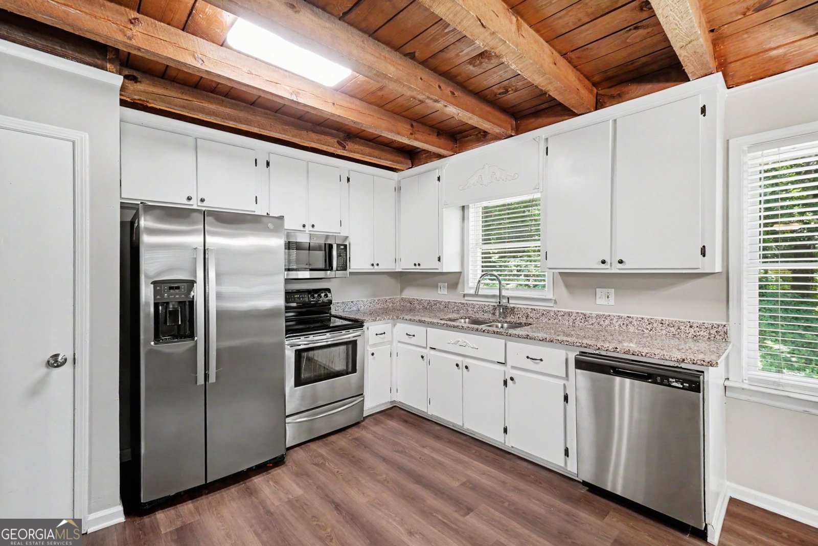 3560 Hogan Drive Kennesaw - Photo 7