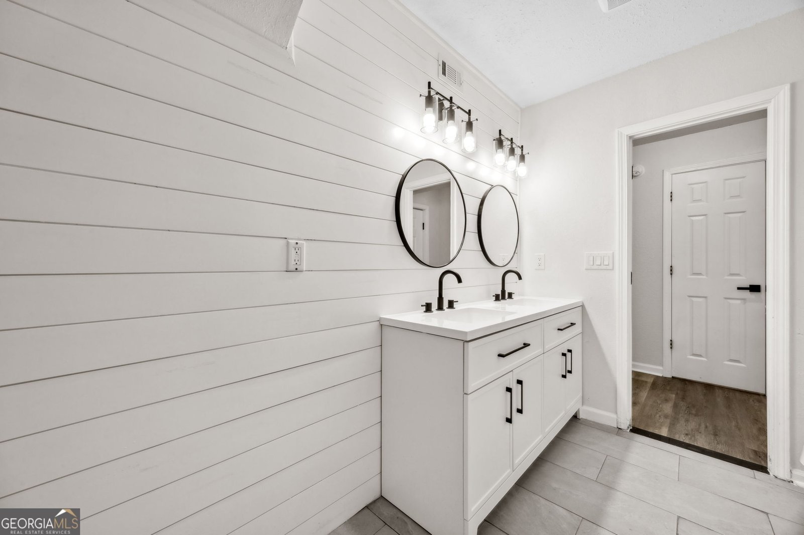 106 Meadow Court Kingsland - Photo 35