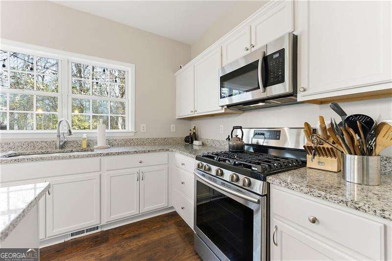 2730 Spindletop Lane NW Kennesaw - Photo 11