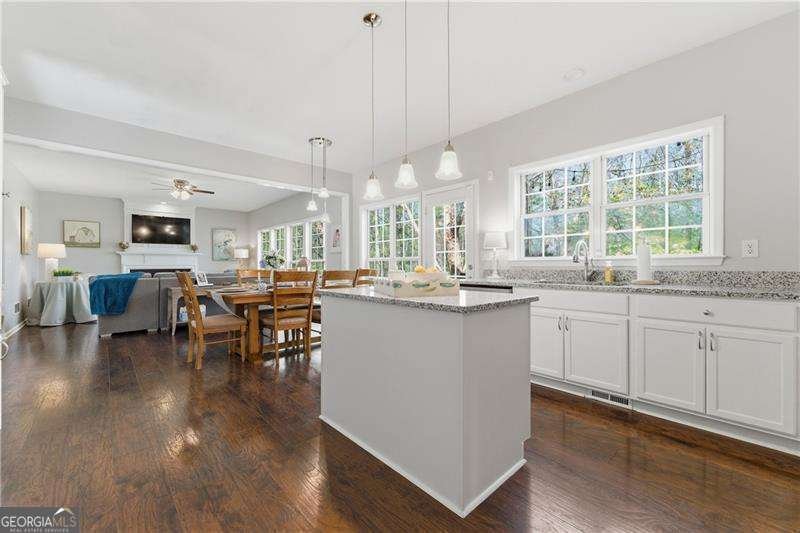 2730 Spindletop Lane NW Kennesaw - Photo 8