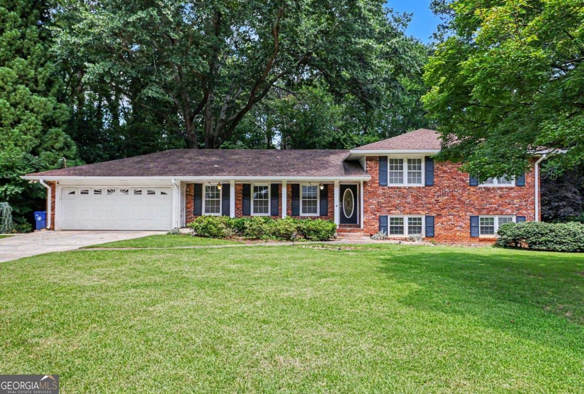 3135 Wanda Woods Drive Atlanta - main photo
