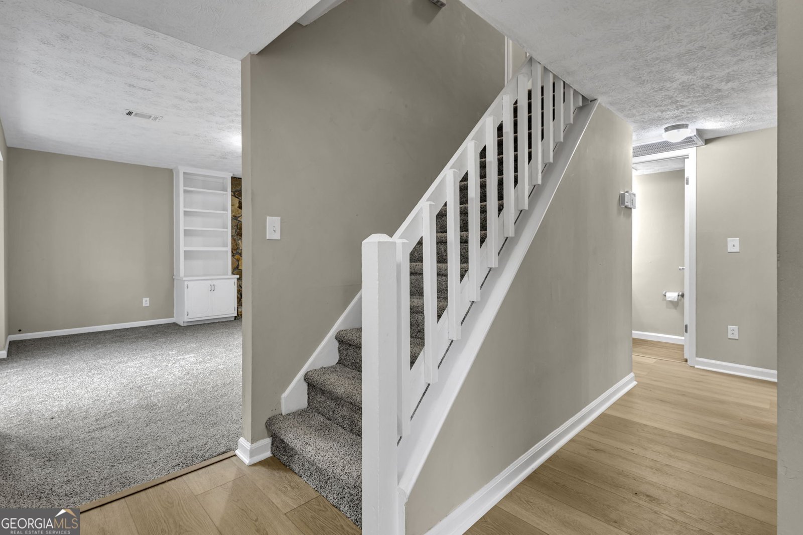 8673 Plumtree Drive Riverdale - Photo 11