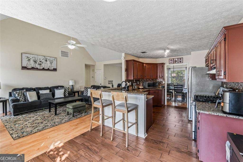 242 Birch Circle Riverdale - Photo 11