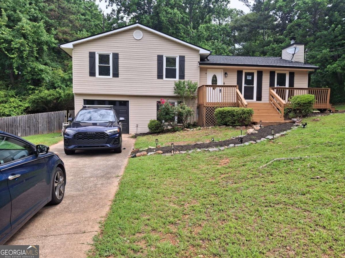 105 Elberta Drive Newnan - main photo