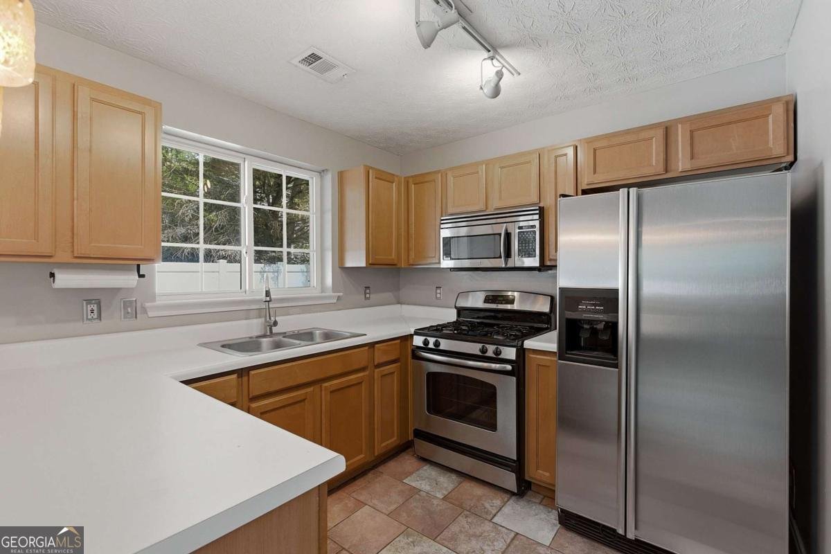 511 Oaks Drive Woodstock - Photo 20