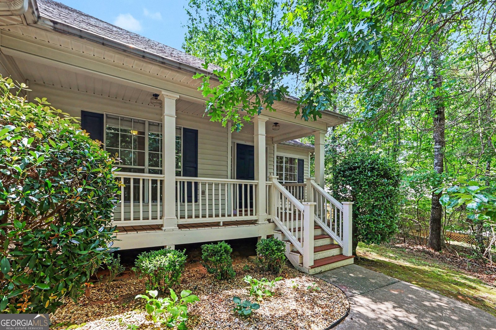 6186 Wayfarer Drive Villa Rica - main photo
