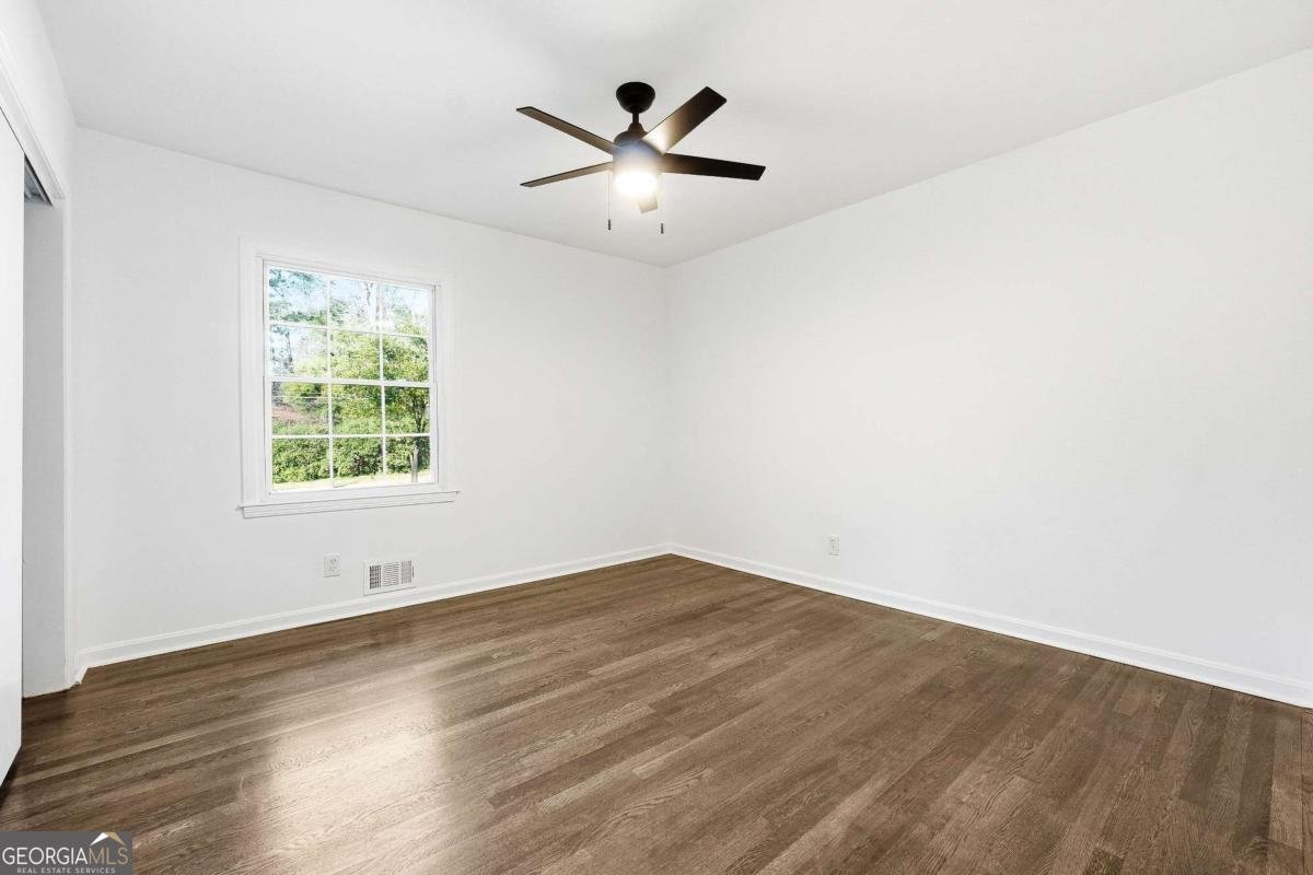 2437 Flair Knoll Drive Atlanta - Photo 11