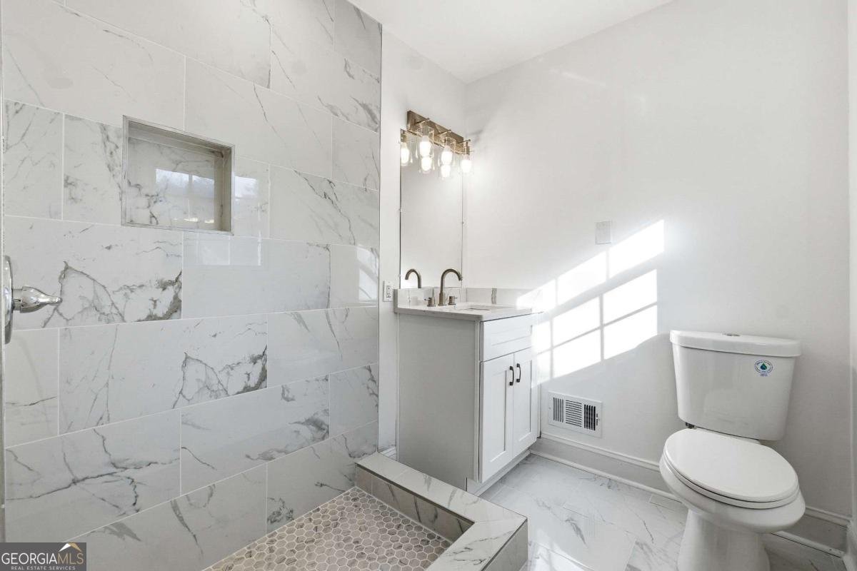 2437 Flair Knoll Drive Atlanta - Photo 16