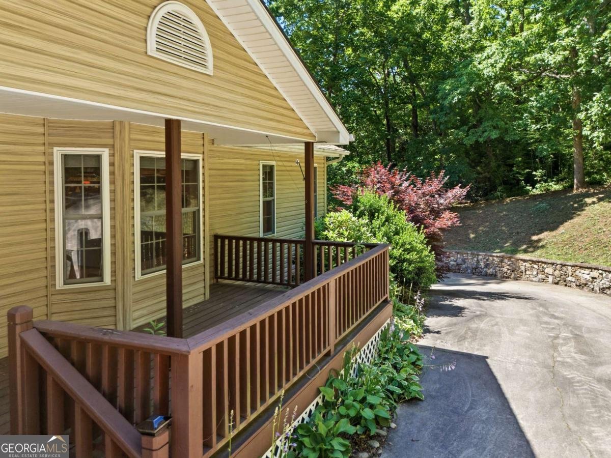 651 Mcridge Road Hiawassee - Photo 11