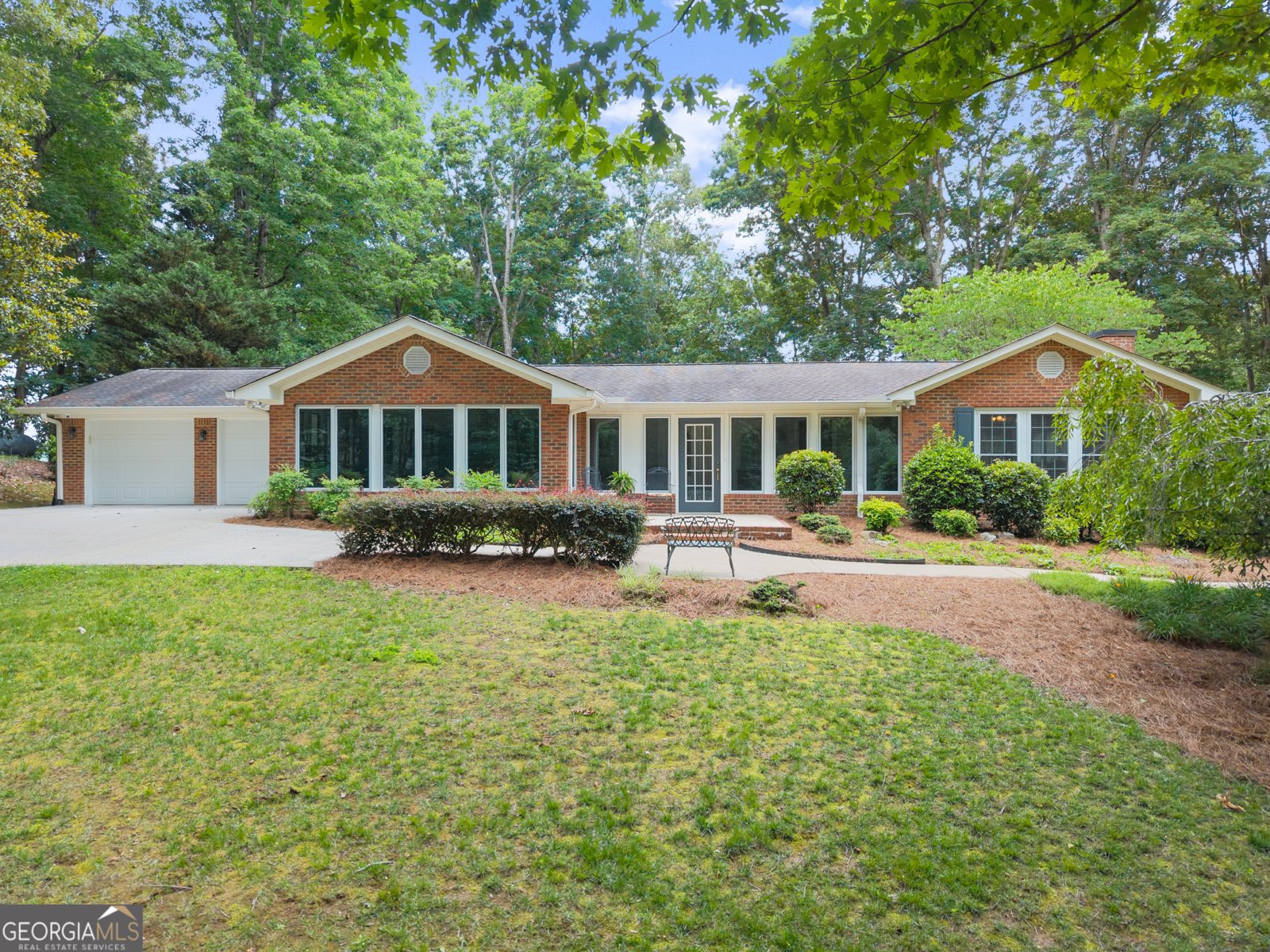 2290 Alec Mountain Rd Clarkesville - main photo