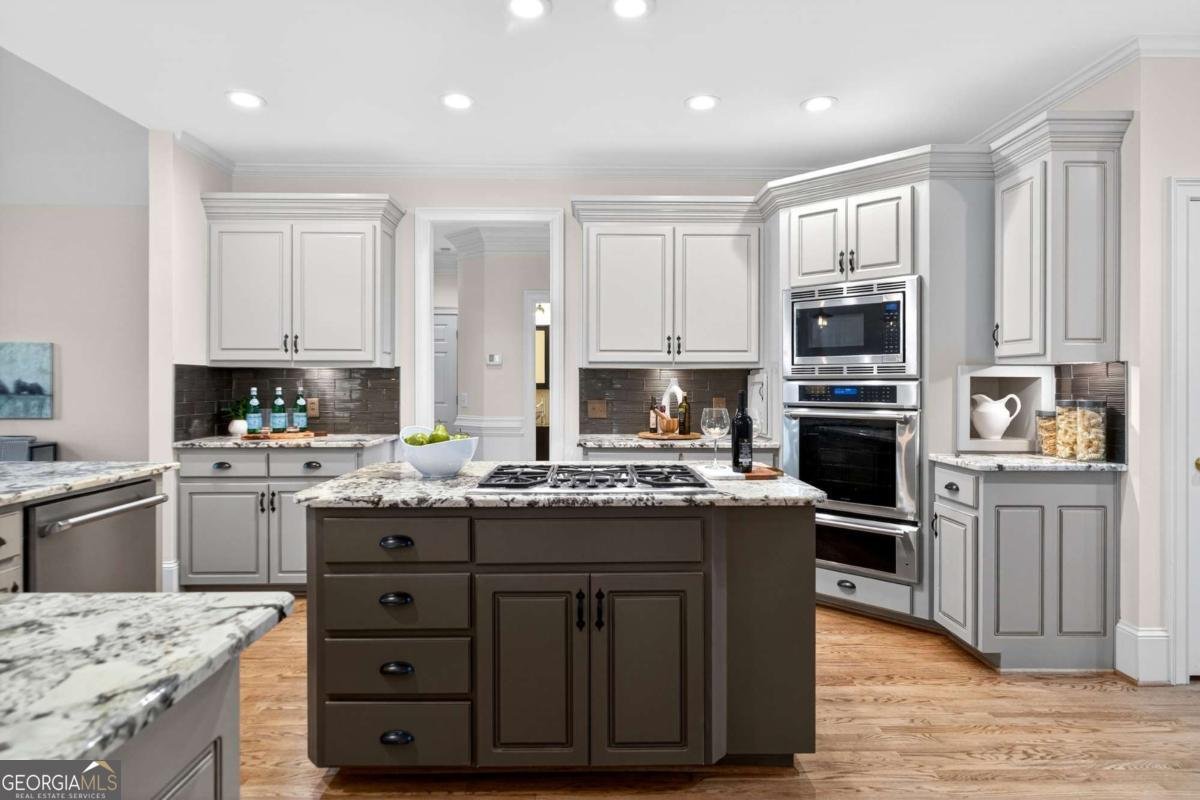 10640 Edgewater Place Johns Creek - Photo 11