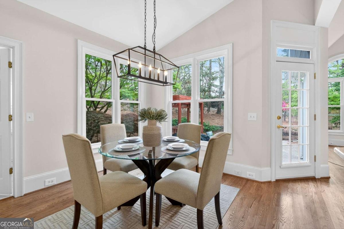 10640 Edgewater Place Johns Creek - Photo 12