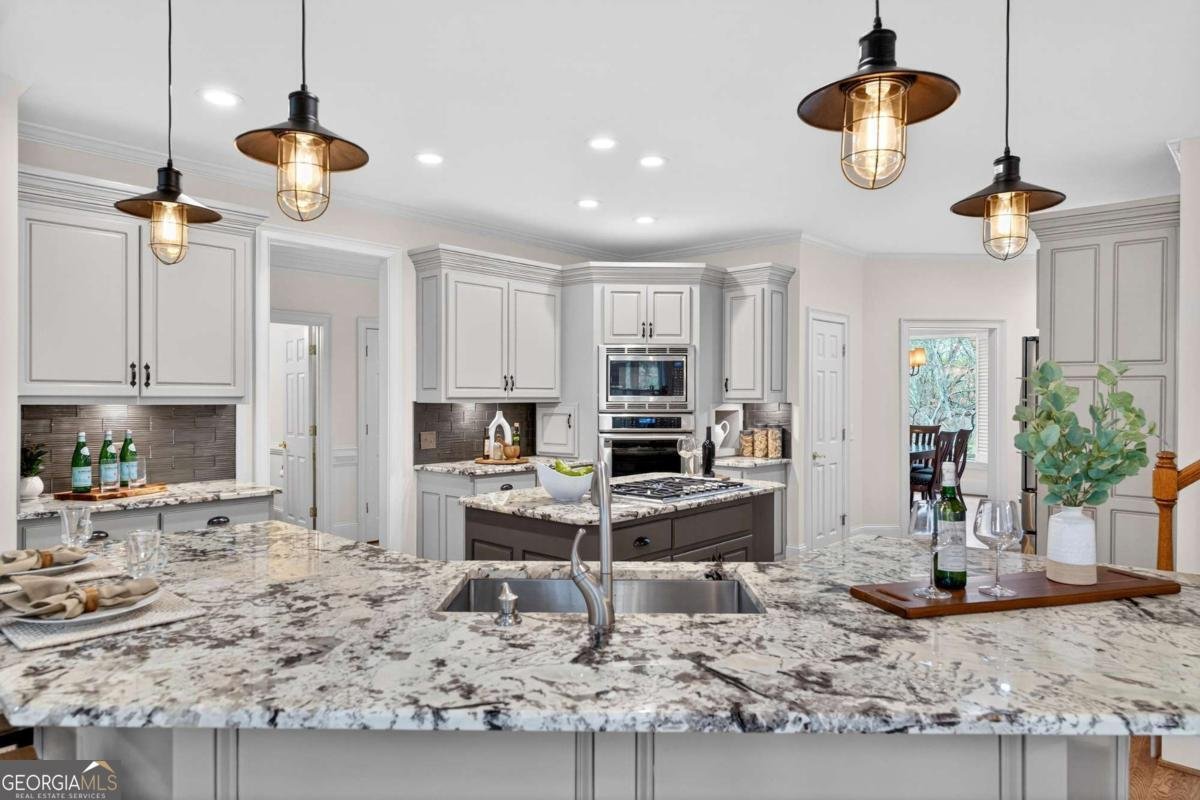 10640 Edgewater Place Johns Creek - Photo 14