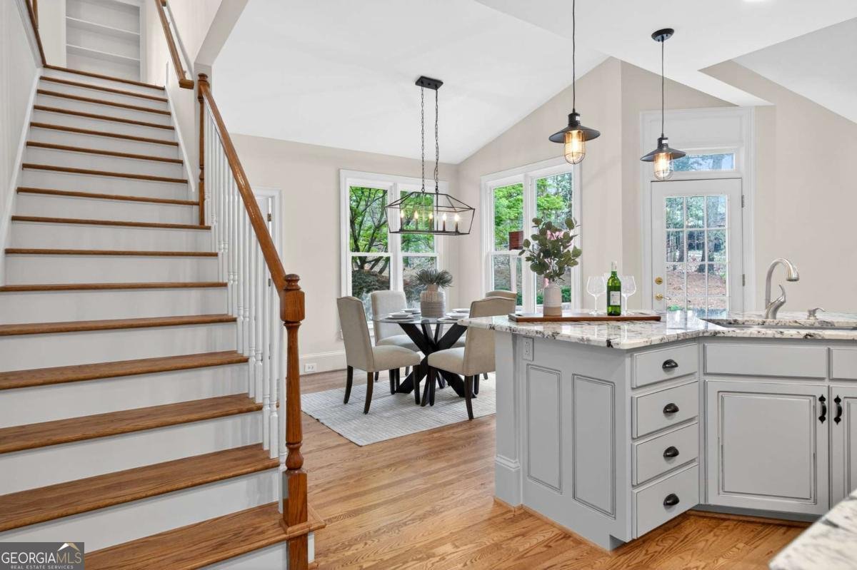 10640 Edgewater Place Johns Creek - Photo 9