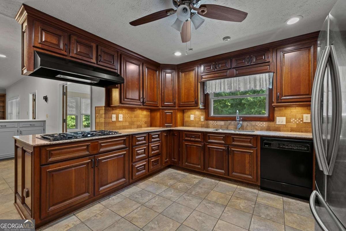 124 Shadow Lake Drive Lilburn - Photo 11
