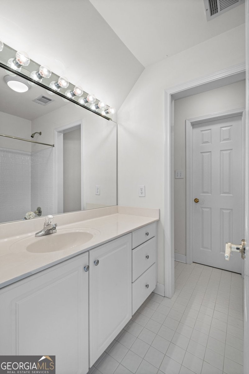 1605 Amberwood Court Woodstock - Photo 26