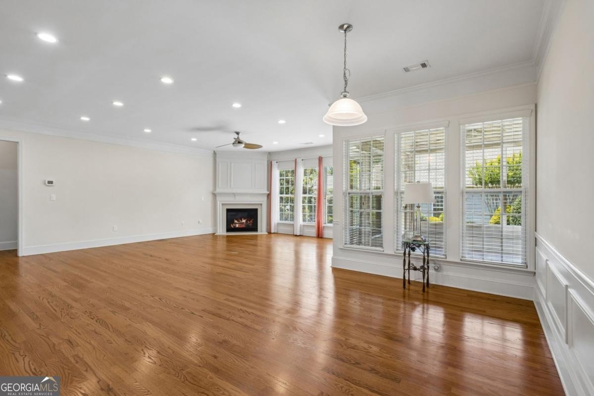 6810 Kinnity Court Cumming - Photo 12