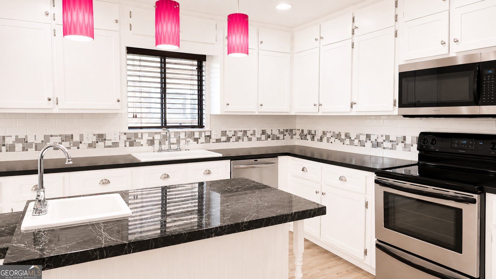 329 Edgewater Drive Macon - Photo 8