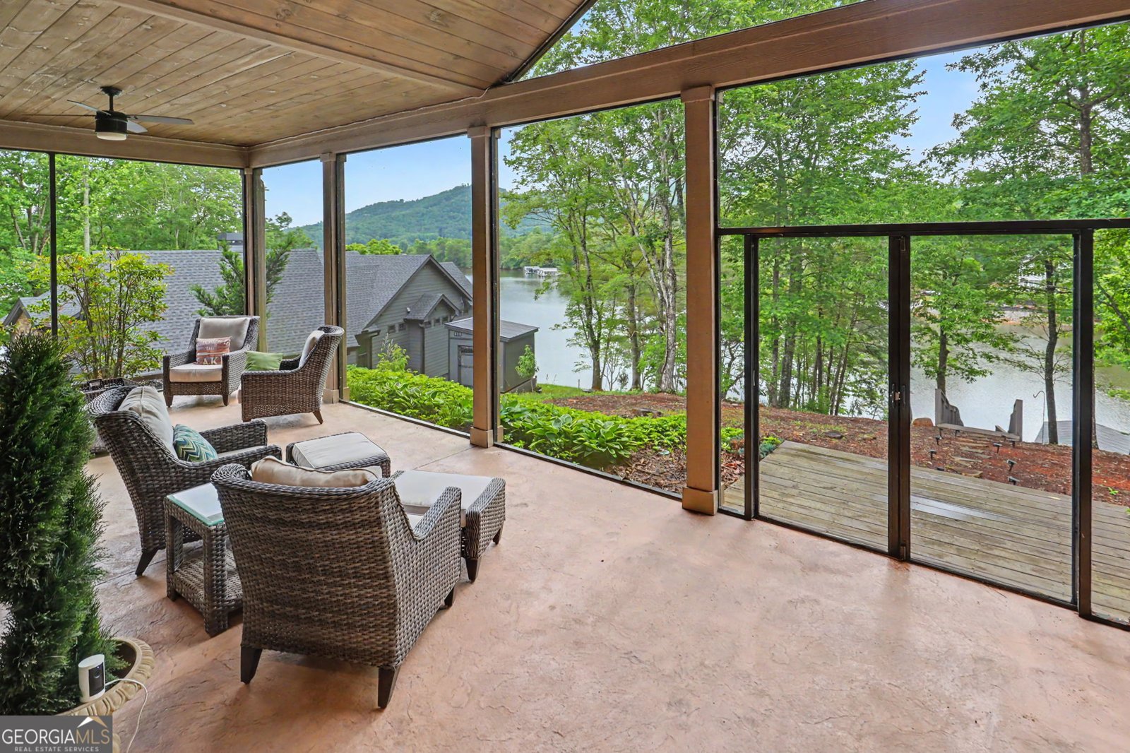 1680 Stonecrest Cir Hiawassee - Photo 9