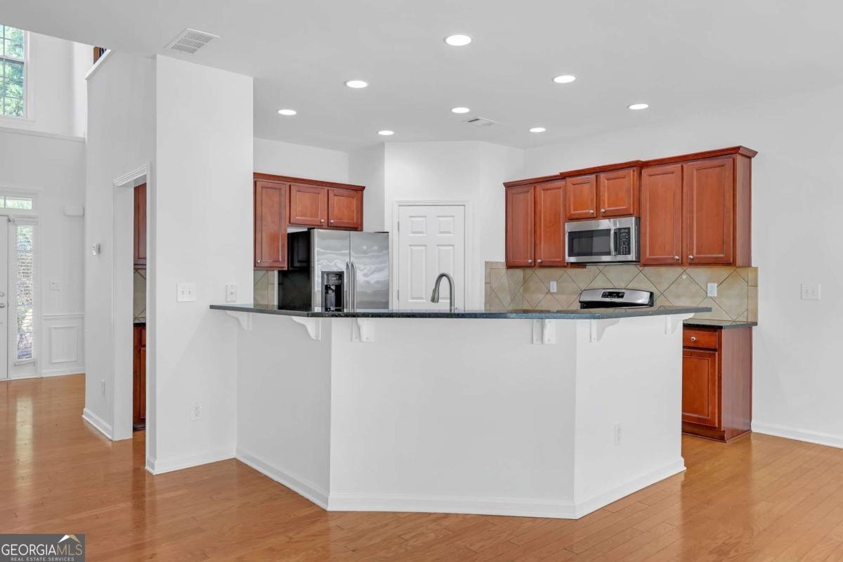5608 Avonley Creek Drive Sugar Hill - Photo 6