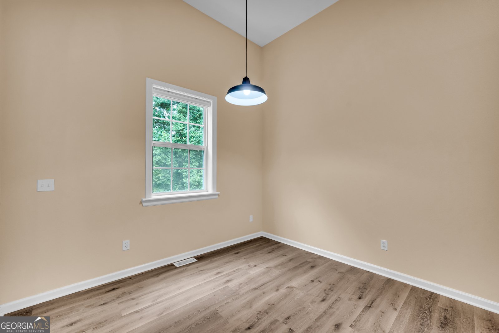599 Chambers Road Commerce - Photo 18