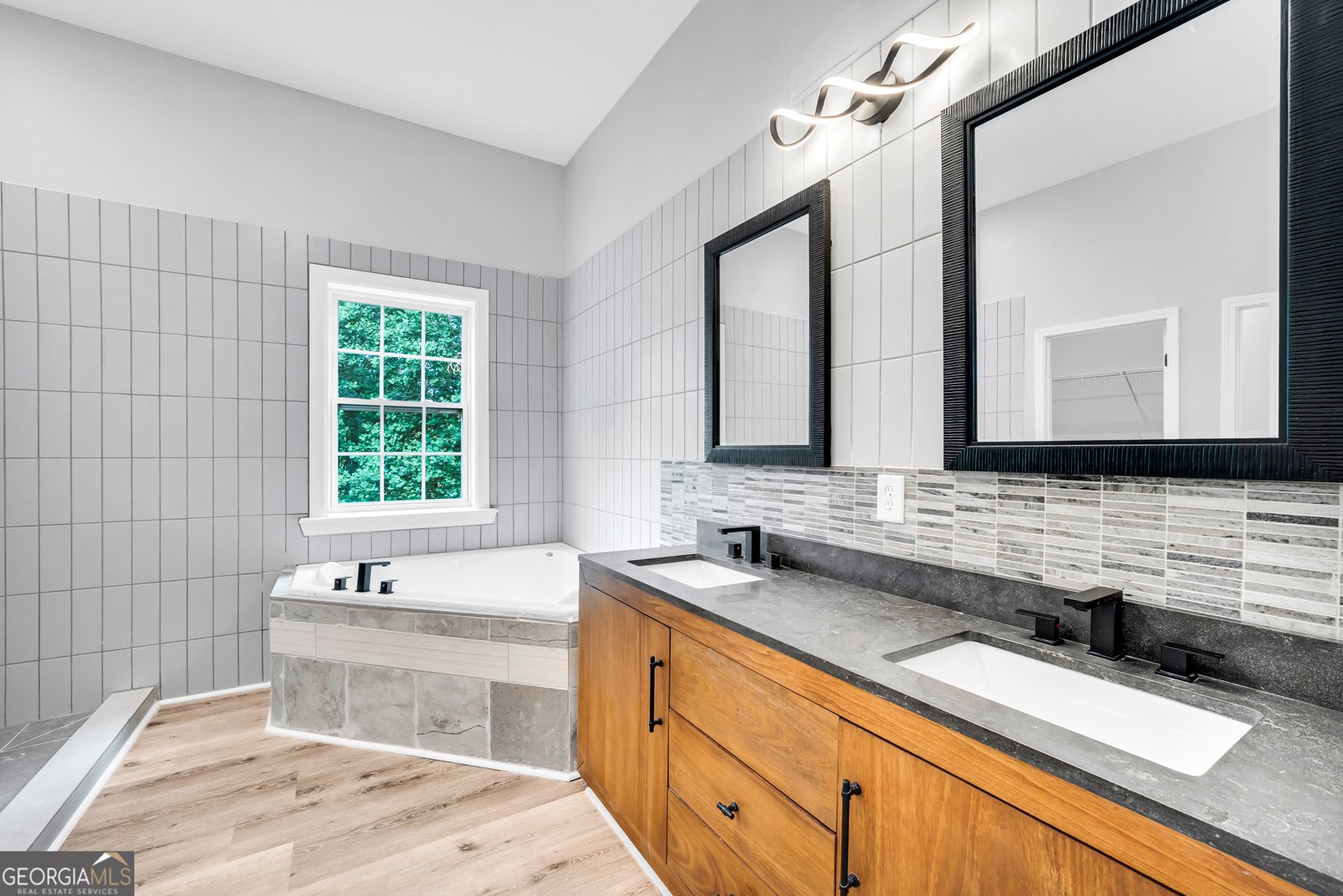 599 Chambers Road Commerce - Photo 40