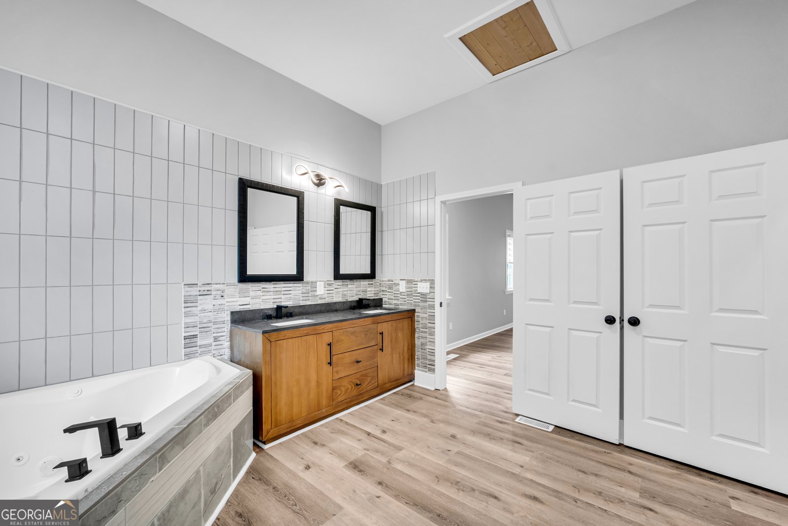 599 Chambers Road Commerce - Photo 43