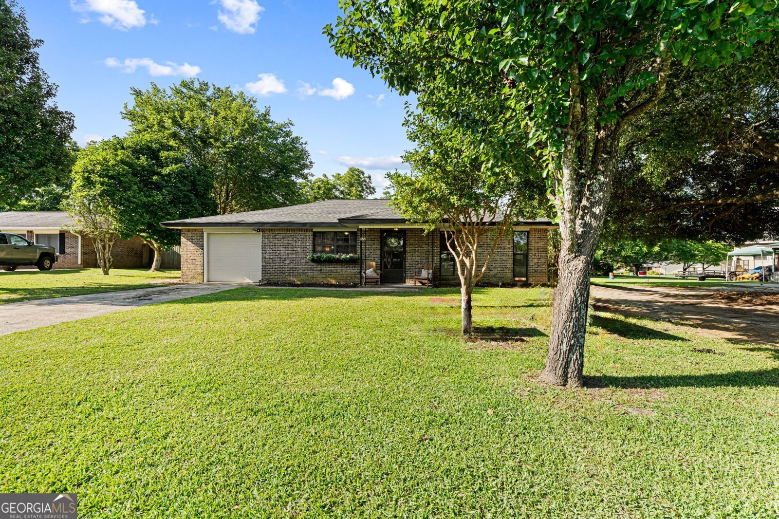 121 Barnesdale Drive Warner Robins - main photo