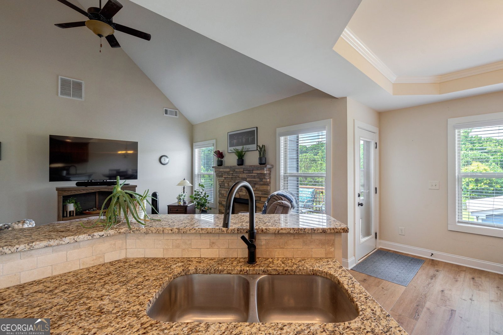 1010 Gold Finch Drive Jefferson - Photo 10