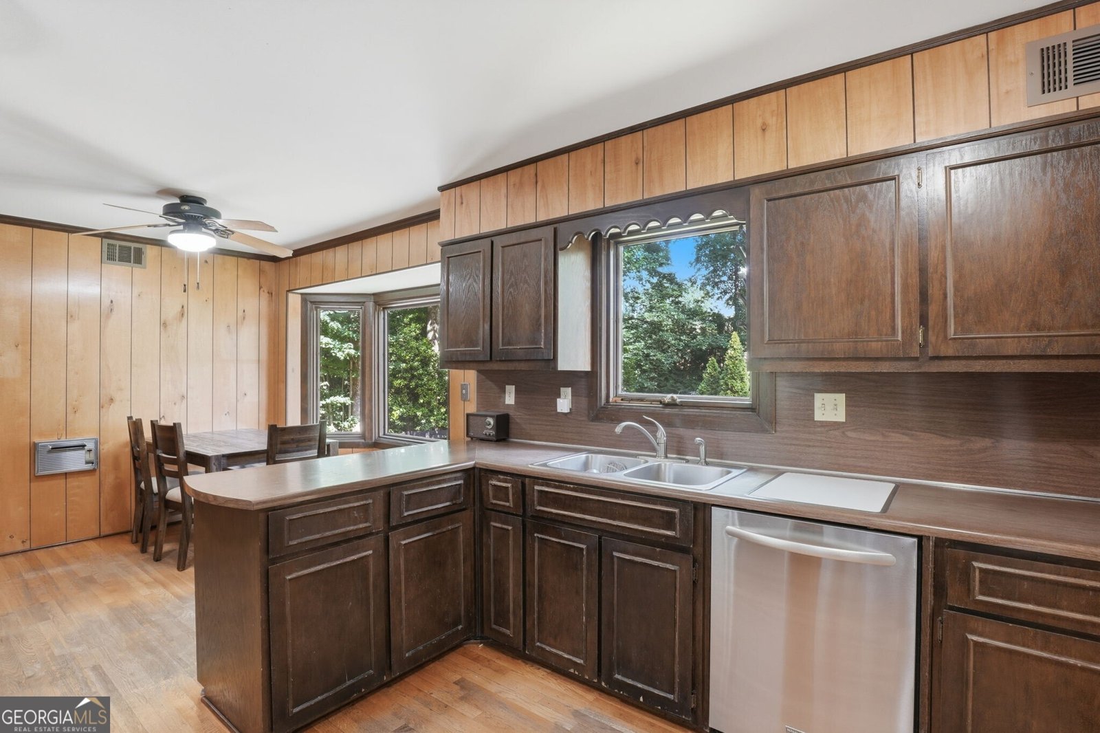 1605 Saint Tropez Way Atlanta - Photo 9