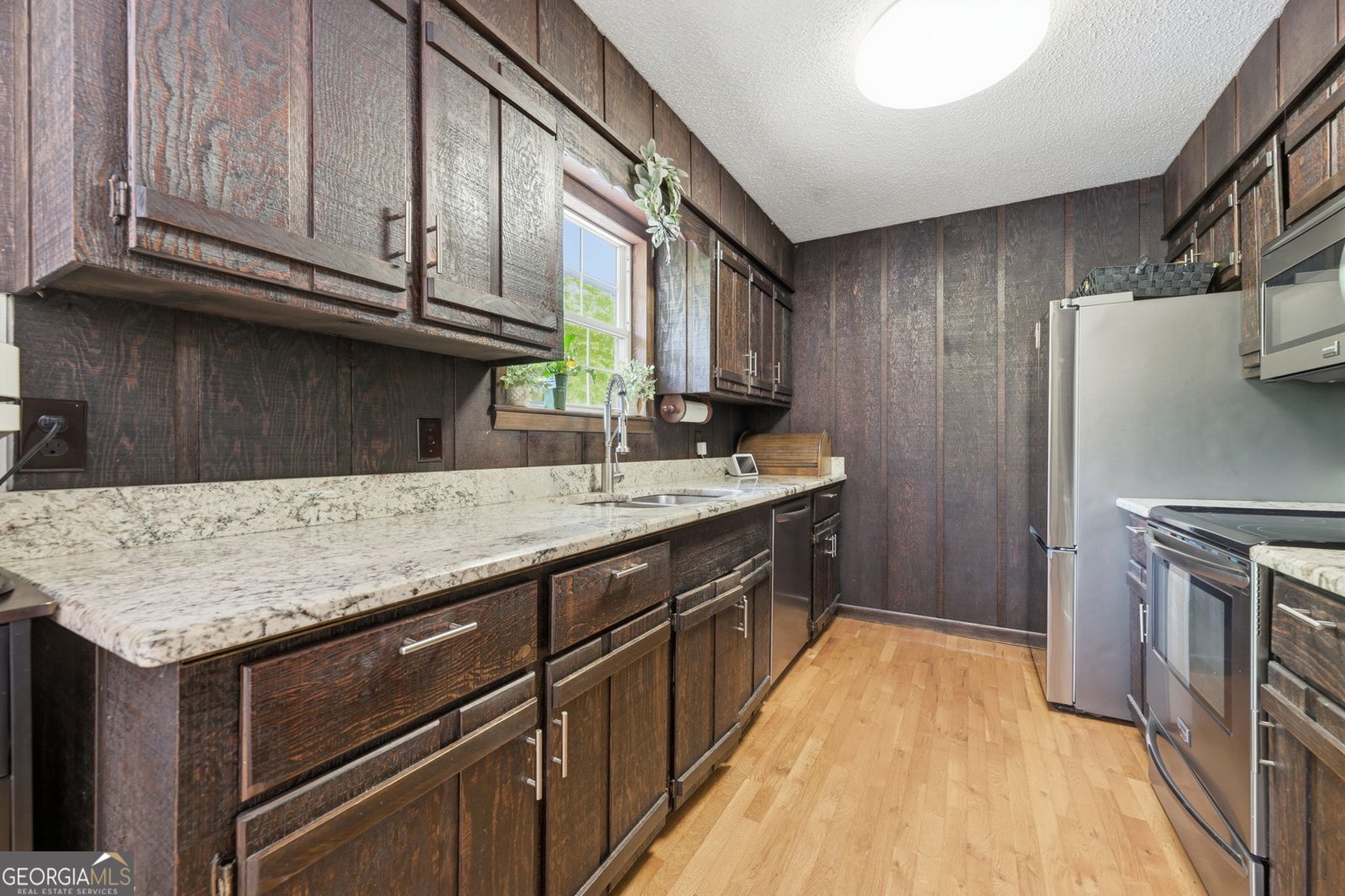 305 White Mountain Marble - Photo 11