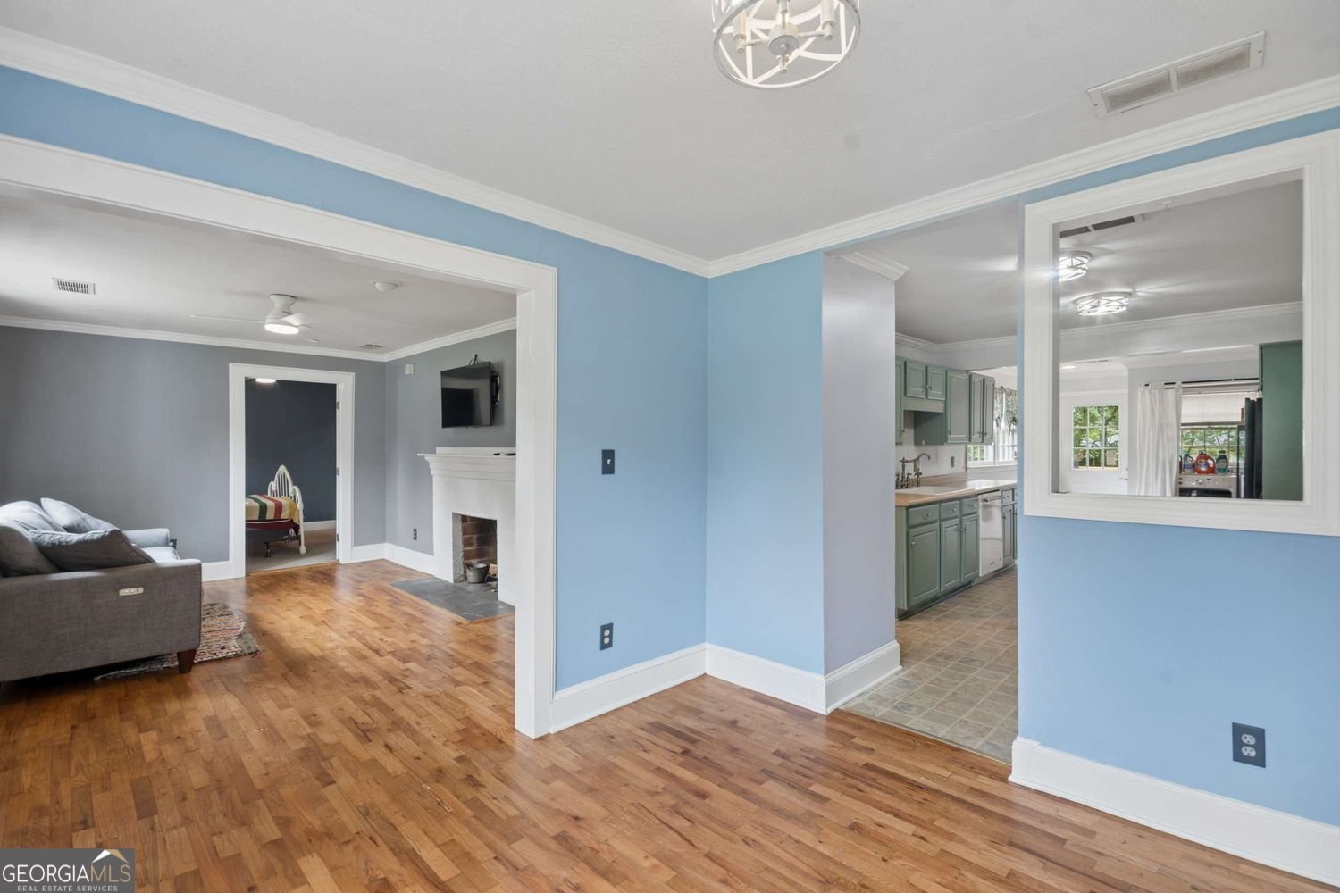975 South Avenue Forest Park - Photo 12