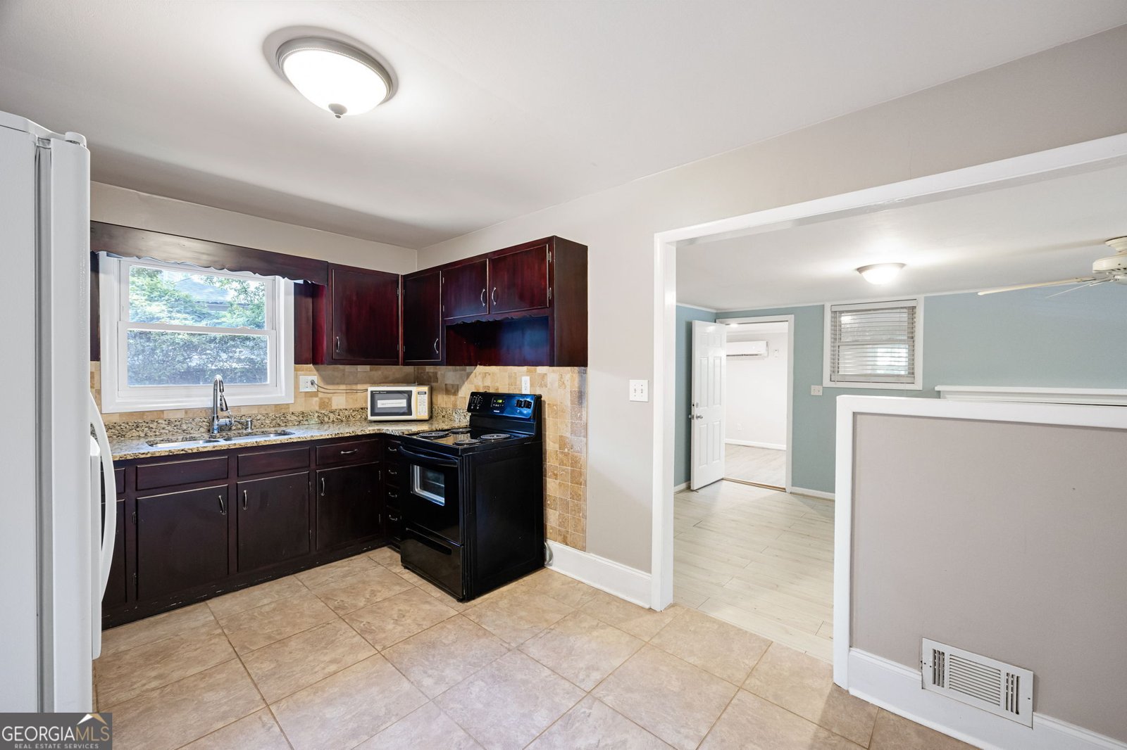 2563 Dering Court Atlanta - Photo 11